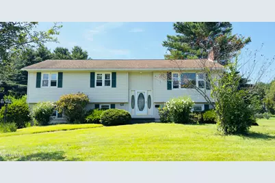 127 Oak Hill Rd, Pittsfield, MA 01201 - Photo 1