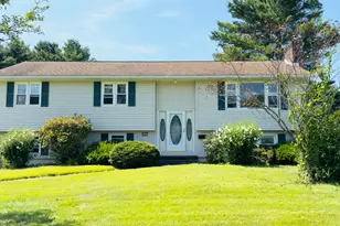 127 Oak Hill Rd, Pittsfield, MA 01201 - Photo 1