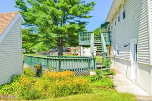 127 Oak Hill Rd, Pittsfield, MA 01201 - Photo 4