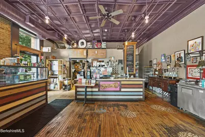 442/444 North St, Pittsfield, MA 01201 - Photo 10