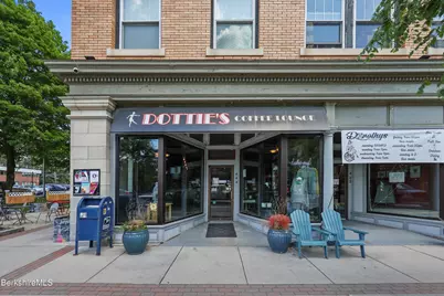 442/444 North St, Pittsfield, MA 01201 - Photo 2