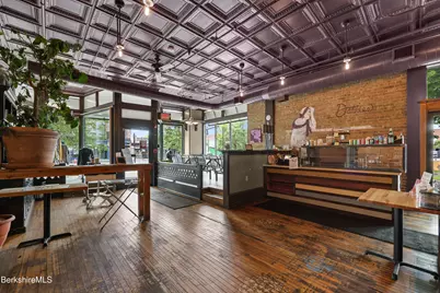 442/444 North St, Pittsfield, MA 01201 - Photo 6