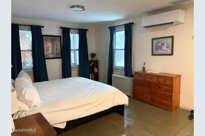 4 Pleasant St, Adams, MA 01220 - Photo 6