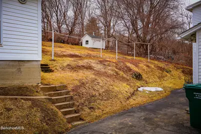 105 Friend St, Adams, MA 01220 - Photo 4