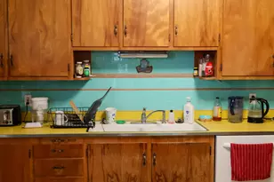 105 Friend St, Adams, MA 01220 - Photo 18