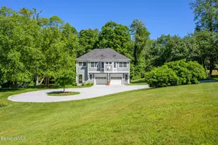 176 W Center Rd, West Stockbridge, MA 01266 - Photo 4