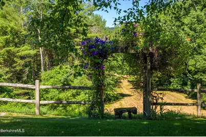 176 West Center Rd, West Stockbridge, MA 01266 - Photo 38