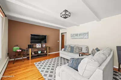 4 Paula Ave, Pittsfield, MA 01201 - Photo 10