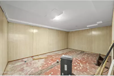 4 Paula Ave, Pittsfield, MA 01201 - Photo 30