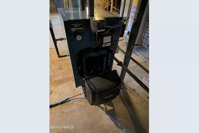 85 Church St, North Adams, MA 01247 - Photo 16