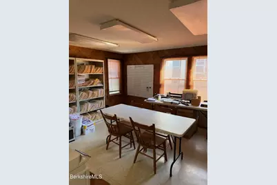 85 Church St, North Adams, MA 01247 - Photo 12