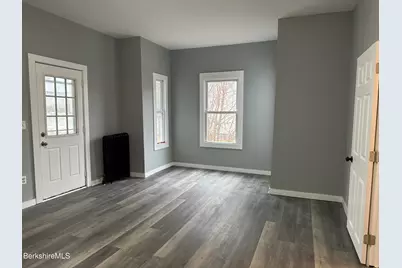 139 Robbins Ave, Pittsfield, MA 01201 - Photo 14