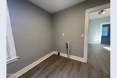 139 Robbins Ave, Pittsfield, MA 01201 - Photo 32