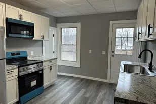 139 Robbins Ave, Pittsfield, MA 01201 - Photo 4