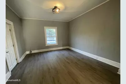 139 Robbins Ave, Pittsfield, MA 01201 - Photo 32