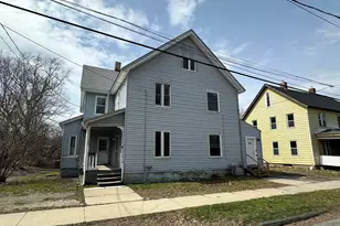 139 Robbins Ave, Pittsfield, MA 01201 - Photo 1