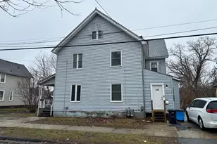 139 Robbins Ave, Pittsfield, MA 01201 - Photo 2