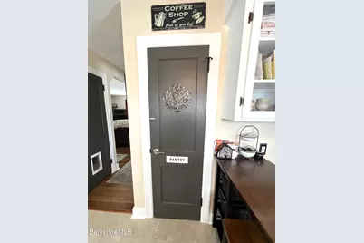 10 Huron St, Pittsfield, MA 01201 - Photo 8