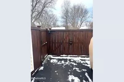 10 Huron St, Pittsfield, MA 01201 - Photo 20