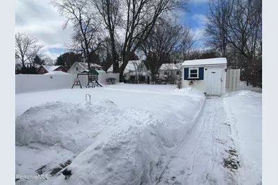 10 Huron St, Pittsfield, MA 01201 - Photo 24