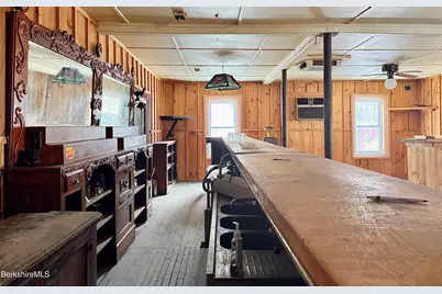 9 Depot St, Monroe, MA 01350 - Photo 2