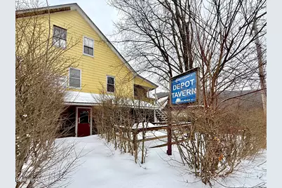 9 Depot St, Monroe, MA 01350 - Photo 4