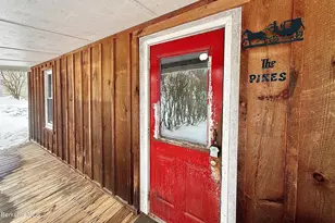 9 Depot St, Monroe, MA 01350 - Photo 26