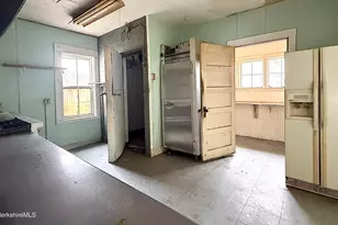 9 Depot St, Monroe, MA 01350 - Photo 10