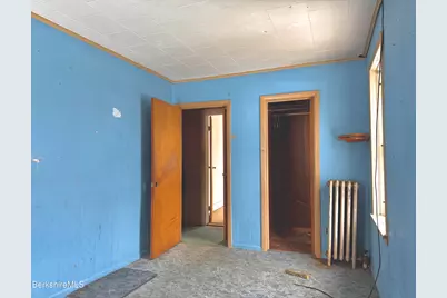 9 Depot St, Monroe, MA 01350 - Photo 16