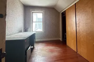 9 Depot St, Monroe, MA 01350 - Photo 8