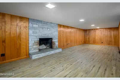 92 Hancock Rd, Williamstown, MA 01267 - Photo 24