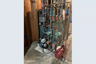 92 Hancock Rd, Williamstown, MA 01267 - Photo 32