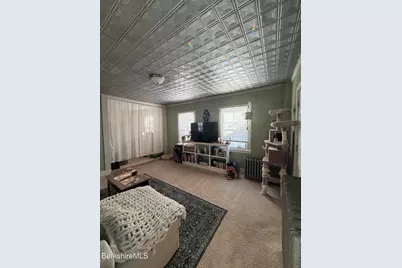 15 High St, Pittsfield, MA 01201 - Photo 4