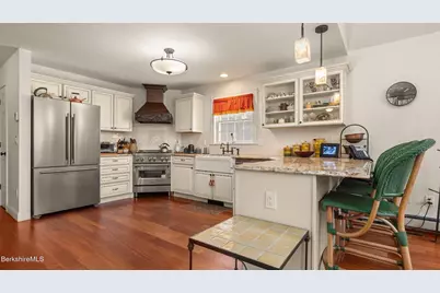 46 Glendale Rd, Stockbridge, MA 01262 - Photo 12