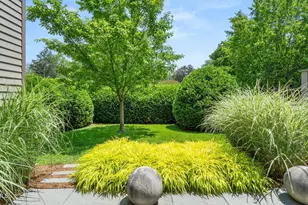 424 N Hemlock Ln, Williamstown, MA 01267 - Photo 2