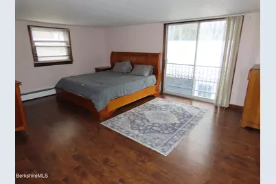 284 Franklin St, North Adams, MA 01247 - Photo 30