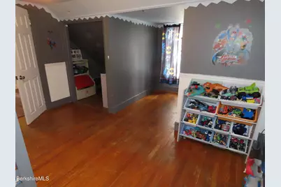 284 Franklin St, North Adams, MA 01247 - Photo 38