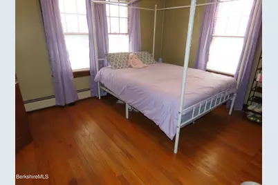 284 Franklin St, North Adams, MA 01247 - Photo 32