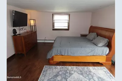 284 Franklin St, North Adams, MA 01247 - Photo 28