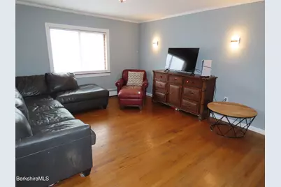 284 Franklin St, North Adams, MA 01247 - Photo 14