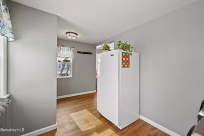 40 Stearns Ave, Pittsfield, MA 01201 - Photo 14