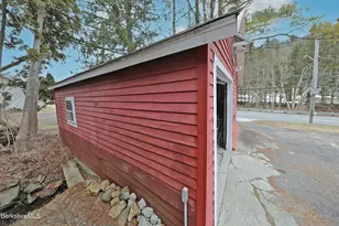 735 Cape St, Lee, MA 01238 - Photo 4