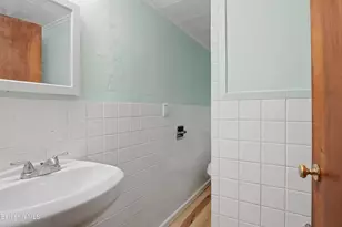 147 Dewey Ave, Pittsfield, MA 01201 - Photo 20