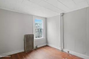 147 Dewey Ave, Pittsfield, MA 01201 - Photo 12