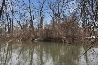 153 Dewey Ave, Pittsfield, MA 01201 - Photo 18