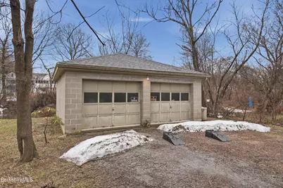 153 Dewey Ave, Pittsfield, MA 01201 - Photo 16