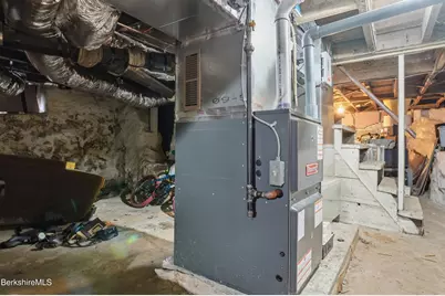 153 Dewey Ave, Pittsfield, MA 01201 - Photo 42