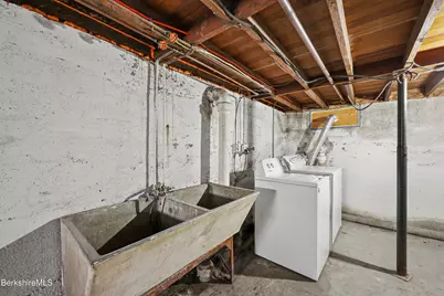 65 Melrose St, Adams, MA 01220 - Photo 32