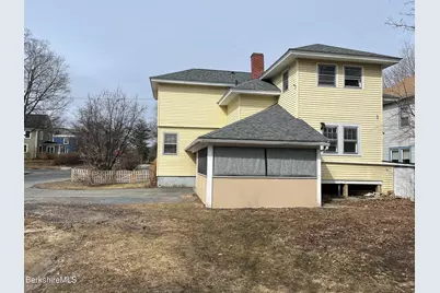 19 Commonwealth Ave, Pittsfield, MA 01201 - Photo 6