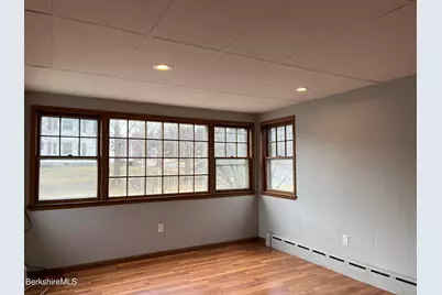 19 Commonwealth Ave, Pittsfield, MA 01201 - Photo 18